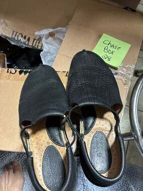 Børn Black Leather Slingback Slip-On Sandals Size 40.5